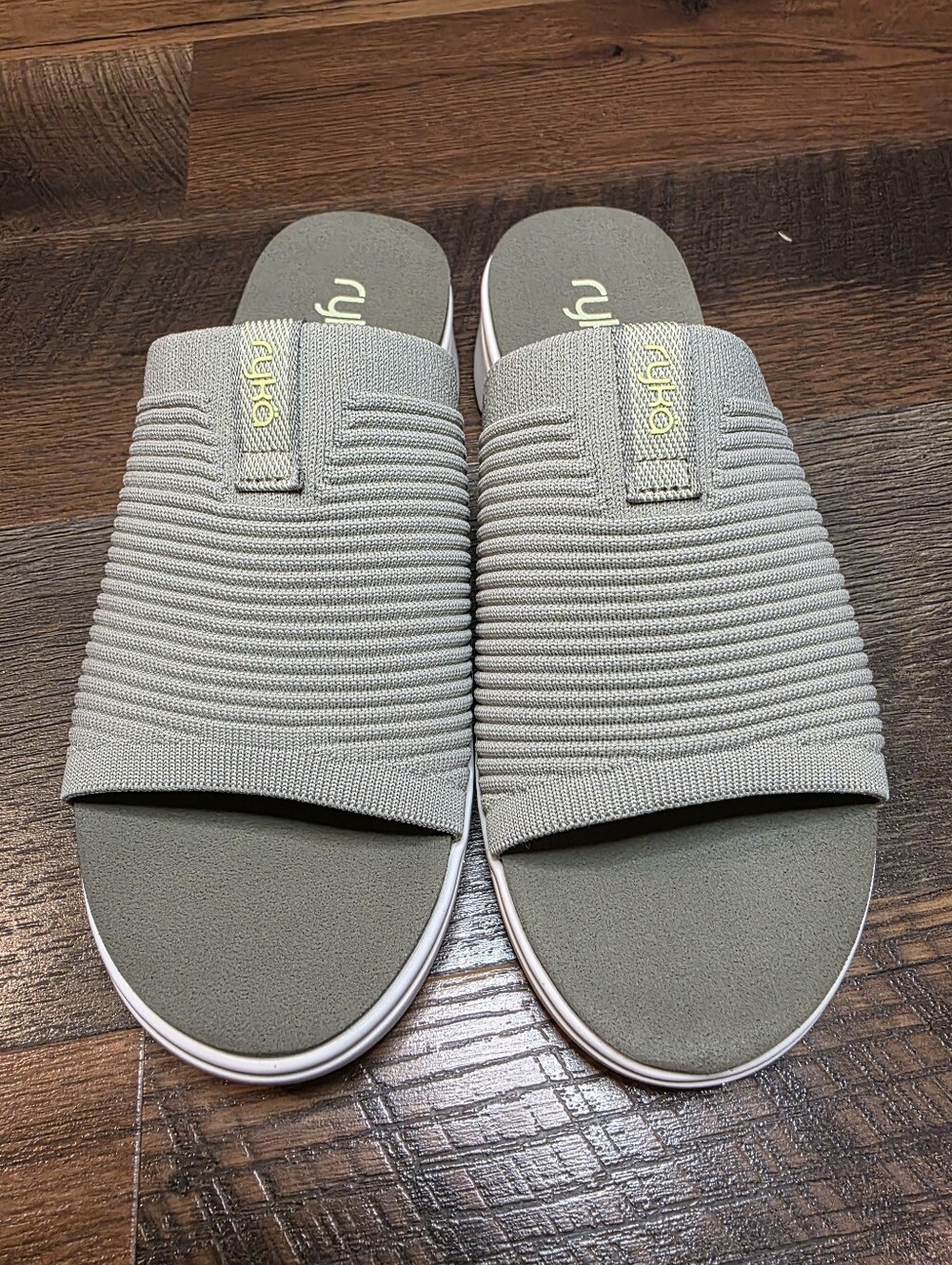 Ryka Ribbed Slip-On Slides in Abbey Green and White - Picture 5 of 8